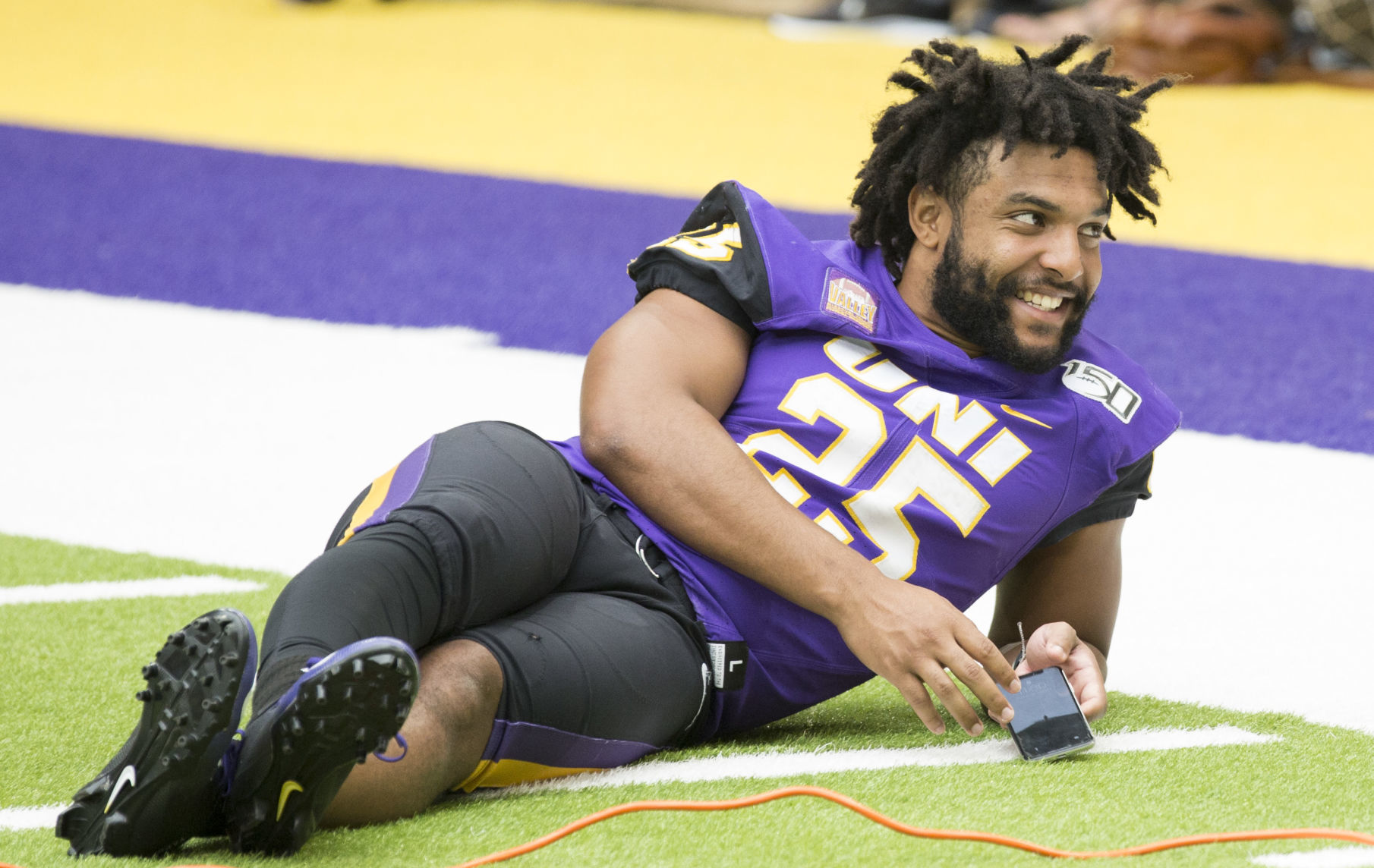 080719kw-uni-football-media-day-03